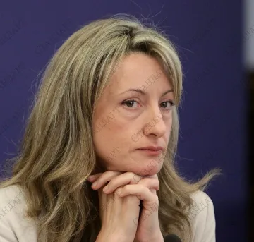 Министър Златанова за Филип Златанов: Това е задкулисието