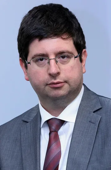 Чобанов: Не е наложително да се вземе заем от 1 млрд.