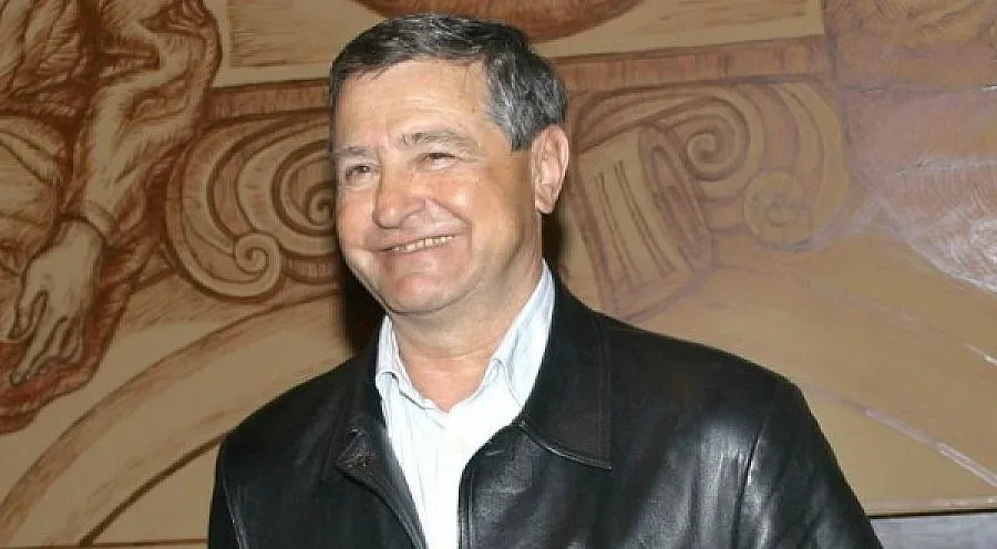 Проф.Биолчев: Сред ледовете лудостта помага