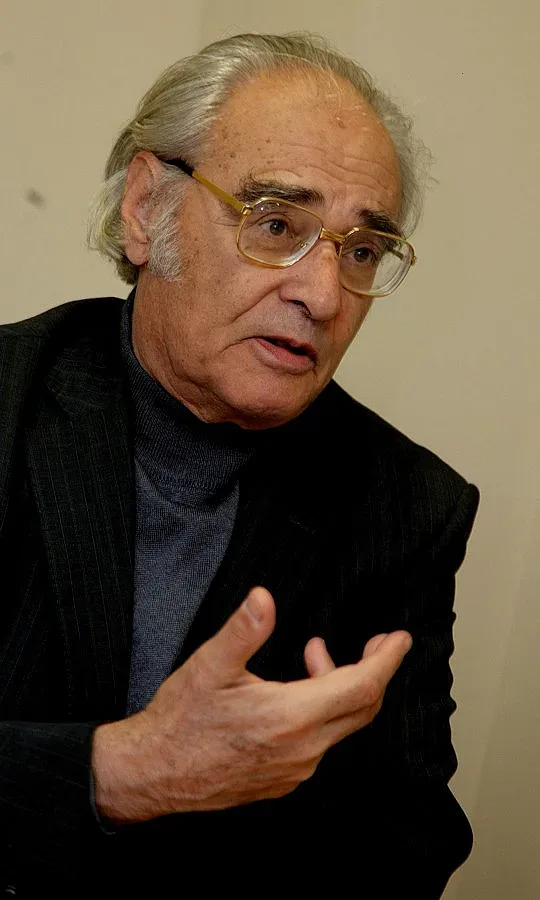 Да намерим пари за тогата на учителя