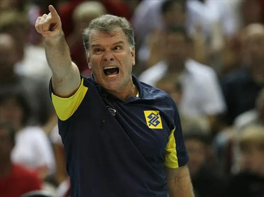 Резенде скочи на руснак и го нарече психопат