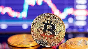 Биткойнът се срина. Причината