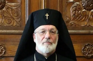 Митрополит Амвросий поема Варненската епархия