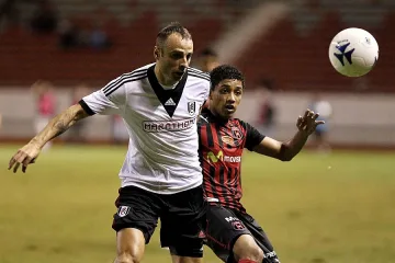 ВИДЕО: Бербатов пак бележи за Фулъм