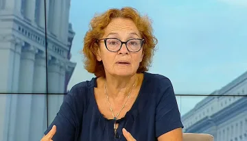 Проф. Коларова: Присъствието на Доган в политиката беше арогантно. Ще свърши като Живков