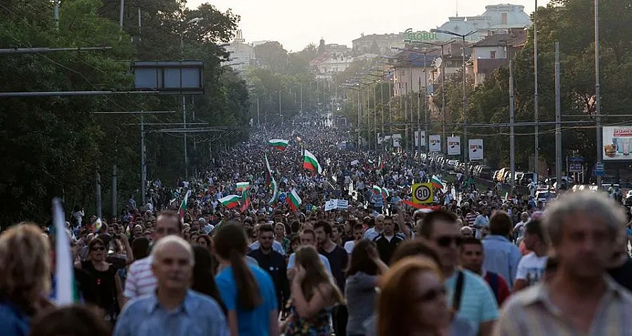 На живо: Протестът ДАНСWithMe за 33-ти път