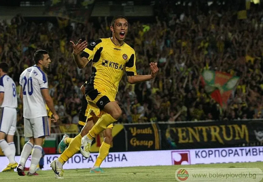 Мариян Огнянов продължи договора си с Ботев Пд