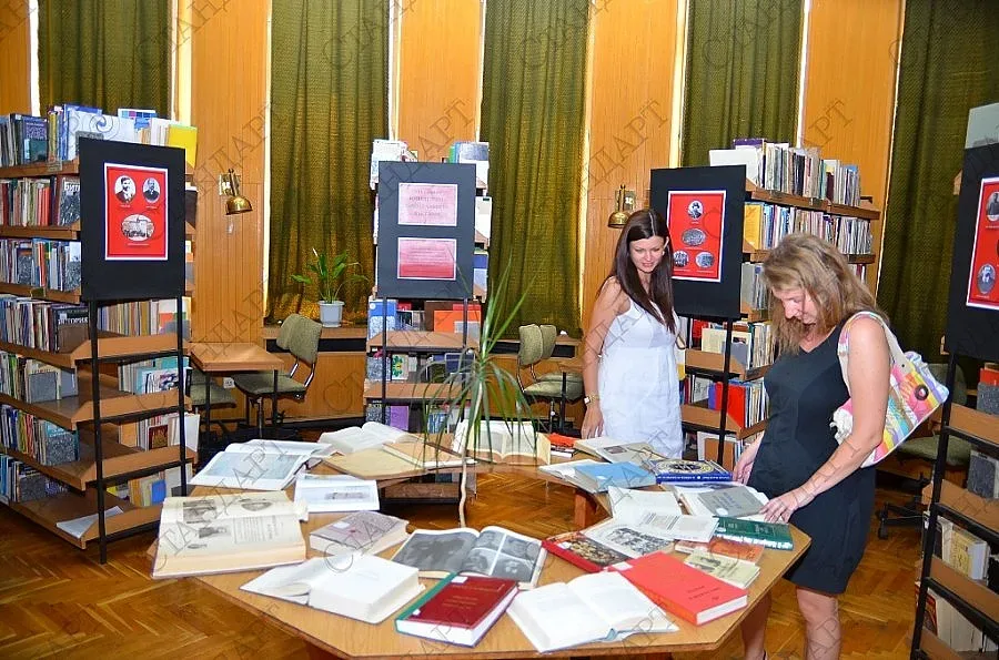 Подредиха книги и снимки за Илинден