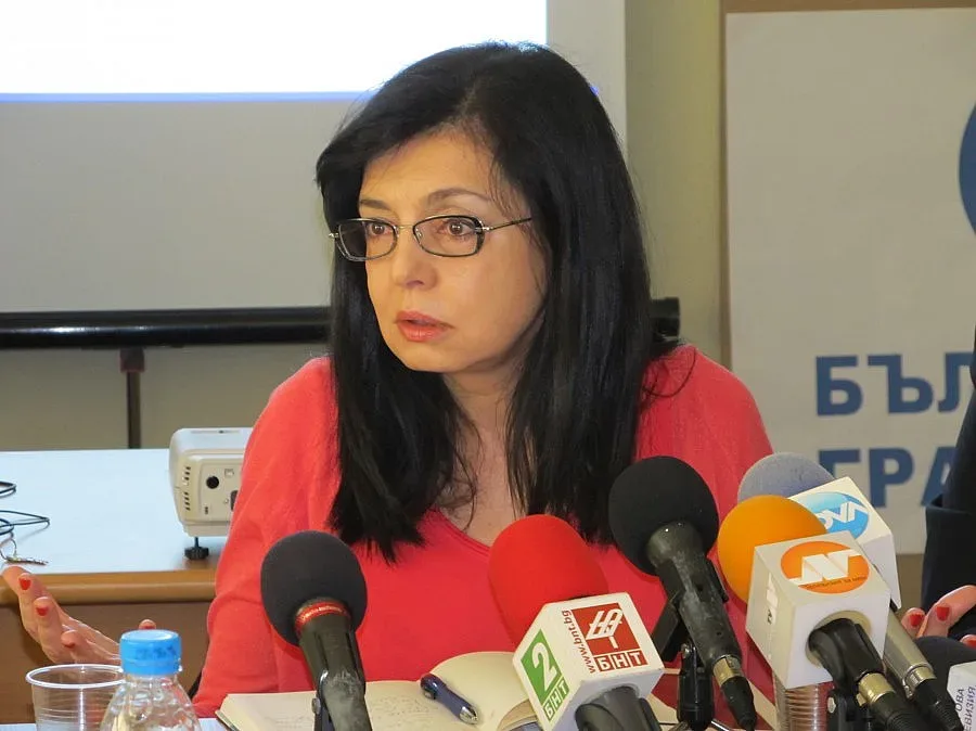 Кунева: Всички в блока смятат, че избори сега са изходът