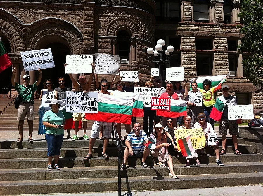 ДАНСwithme Global обедини протести в 30 града в 16 страни