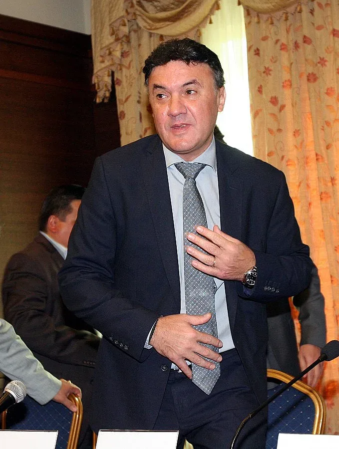 Напълно легитимни сме, отсече Боби Михайлов