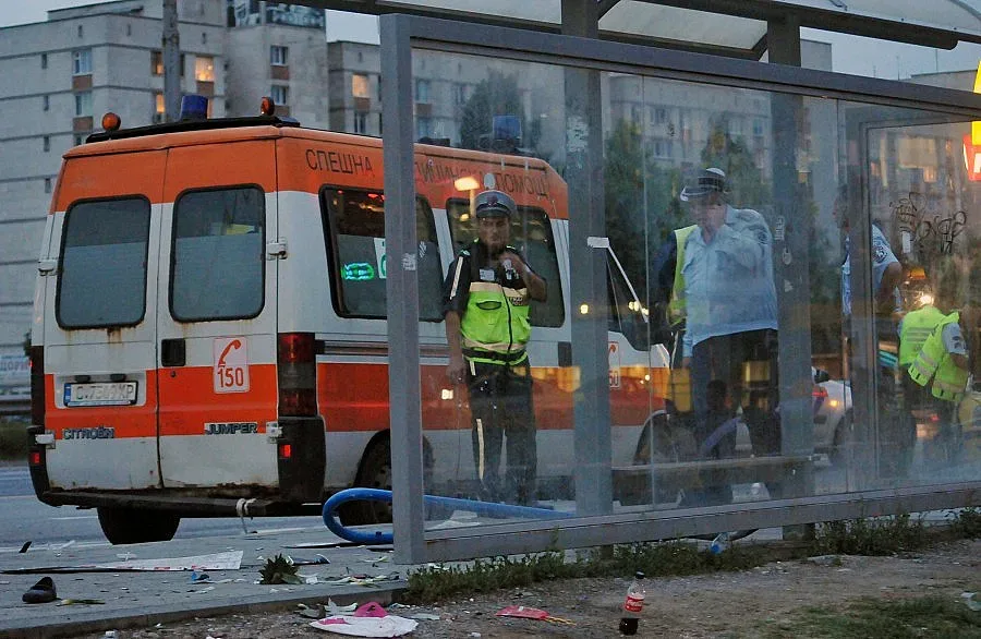 Има надежда за малката Елена