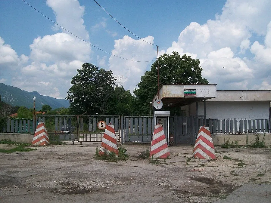 250 военни се връщат със семействата си в гарнизона под Вола