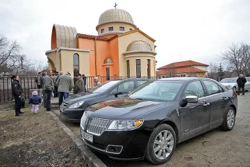 Николай по-страшен от Калиник за варненци