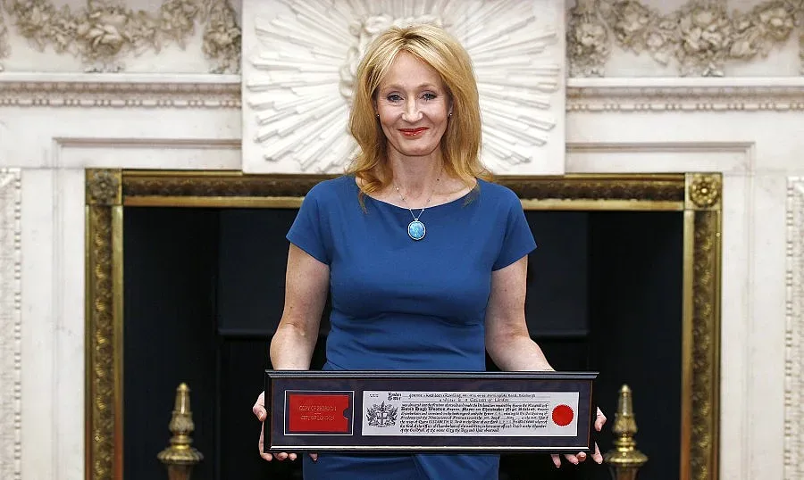 Джоан Роулинг издала тайно кримка