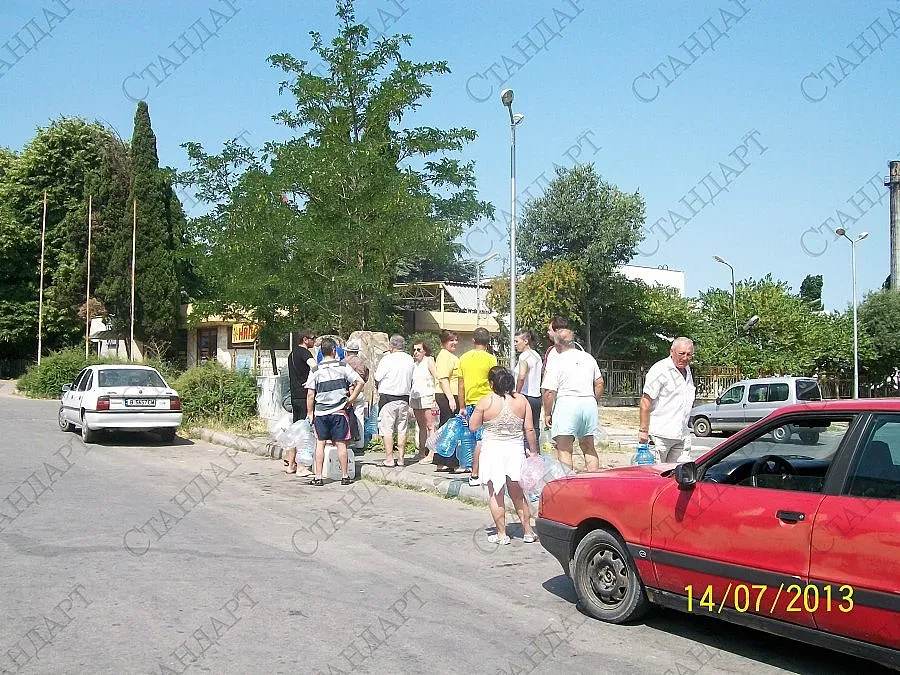 4 квартала край морето без вода