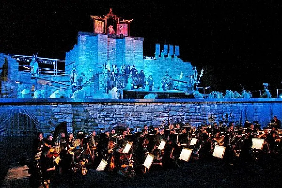 Операта разкрива тайните си на Царевец