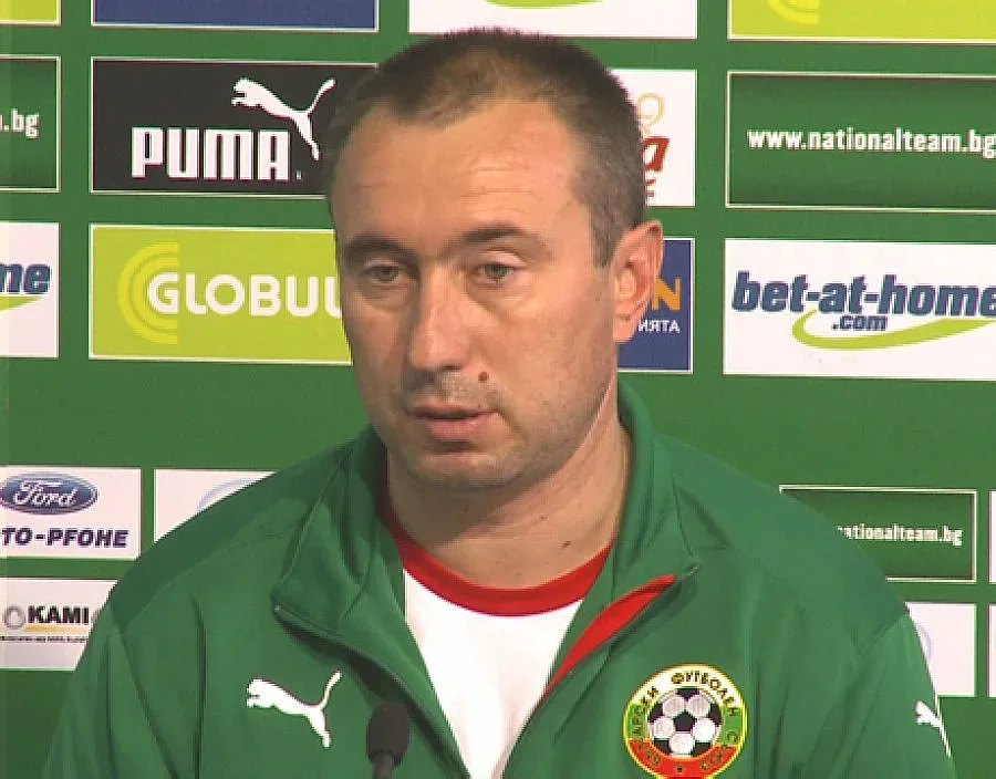 "Ботев" отряза "Левски" за Мъри