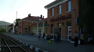 Мъж - блъснат от влак на гара Перник-разпределителна
