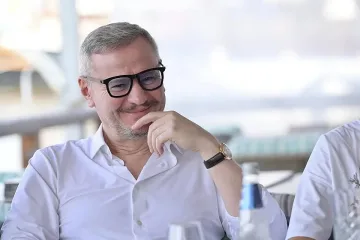 Министър Милошев представи новия си сериал на "Аполония"