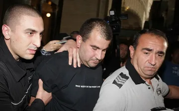 Таксиджията от касапницата в сряда остава в ареста