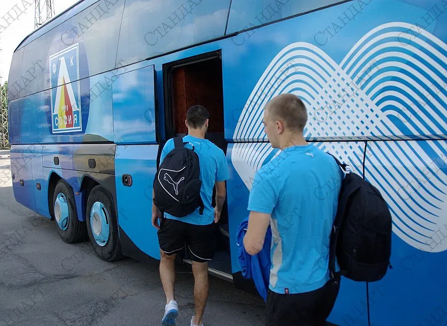 Плашат "Левски" от името на "Сектор" Б