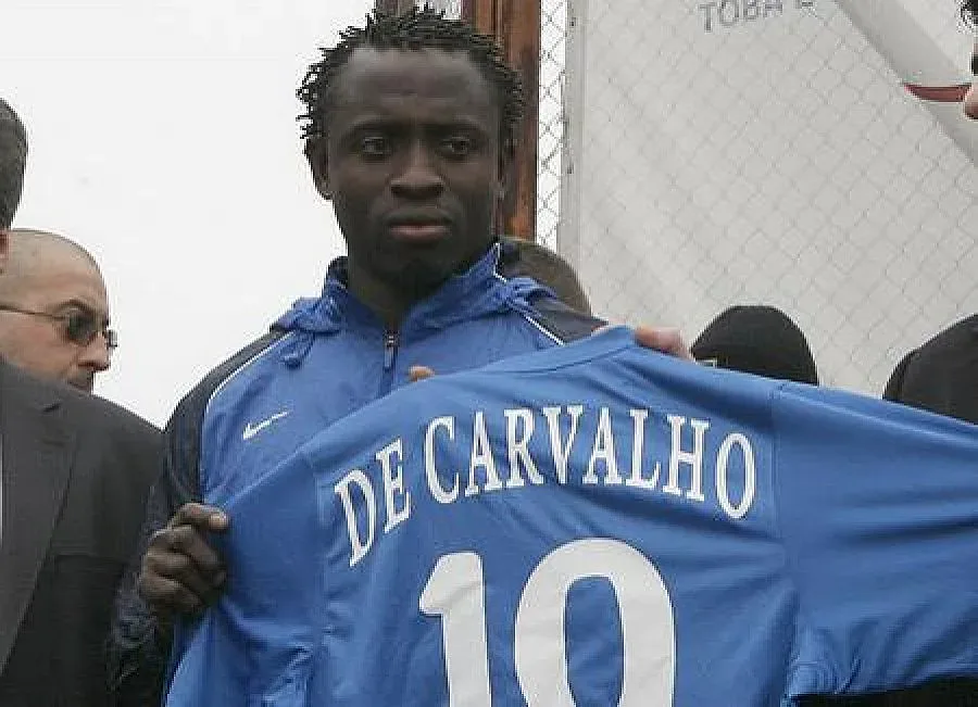 Базил изигра бенефиса си