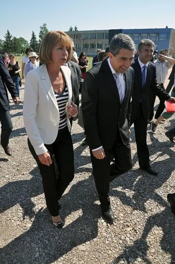 Фандъкова със заповед към протестиращите за линейките