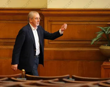 Местан: Става ясно защо предишните управляващи бързат