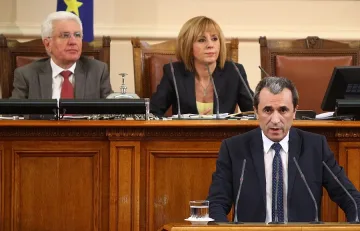 Пламен Орешарски отчете работата за първия месец 