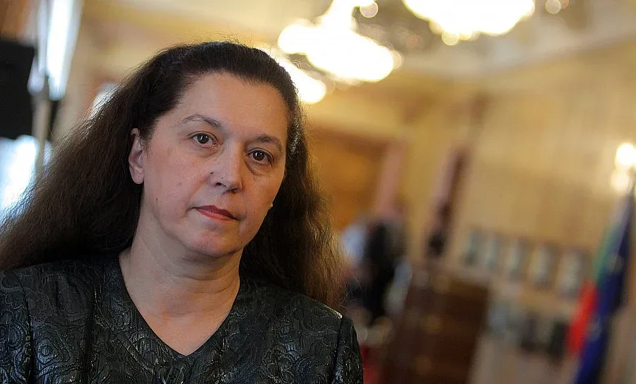 Румяна Тодорова се зарежда с "Любе"