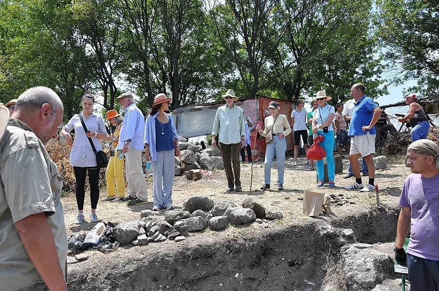 Посрещнаха царската двойка Сакскобурготски в Перперикон