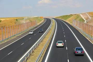 Автомагистрала „Тракия” свърза София и Бургас