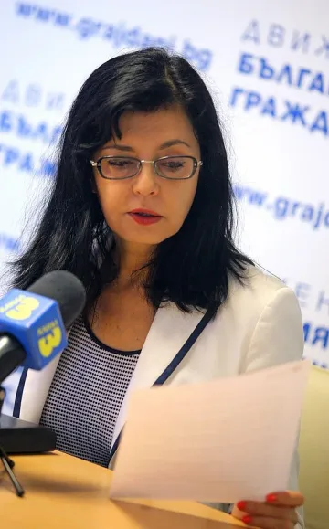 Кунева: Можем да очакваме да замразят членството ни в ЕС