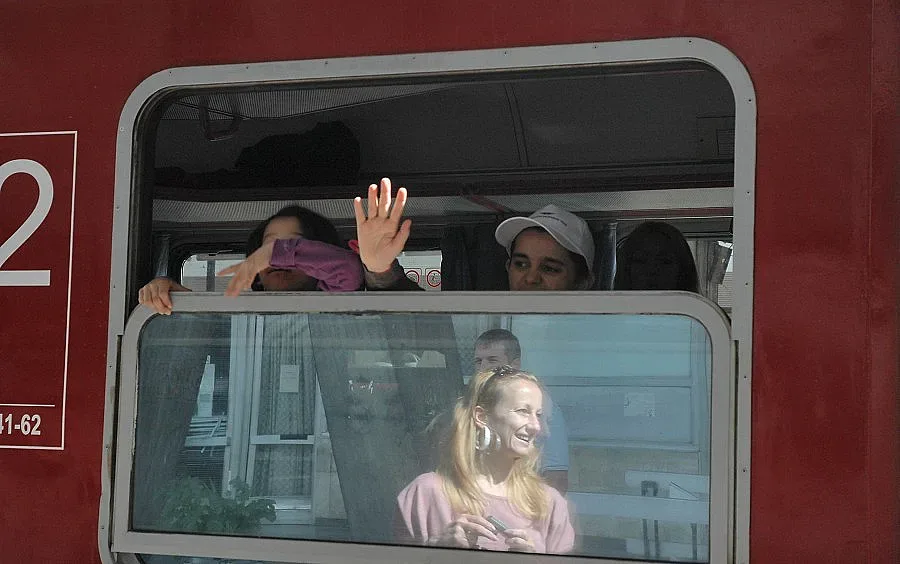 Допълнителни 2 влака тръгват за морето