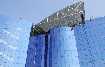 Чиновници вземали по 240 лв. за час