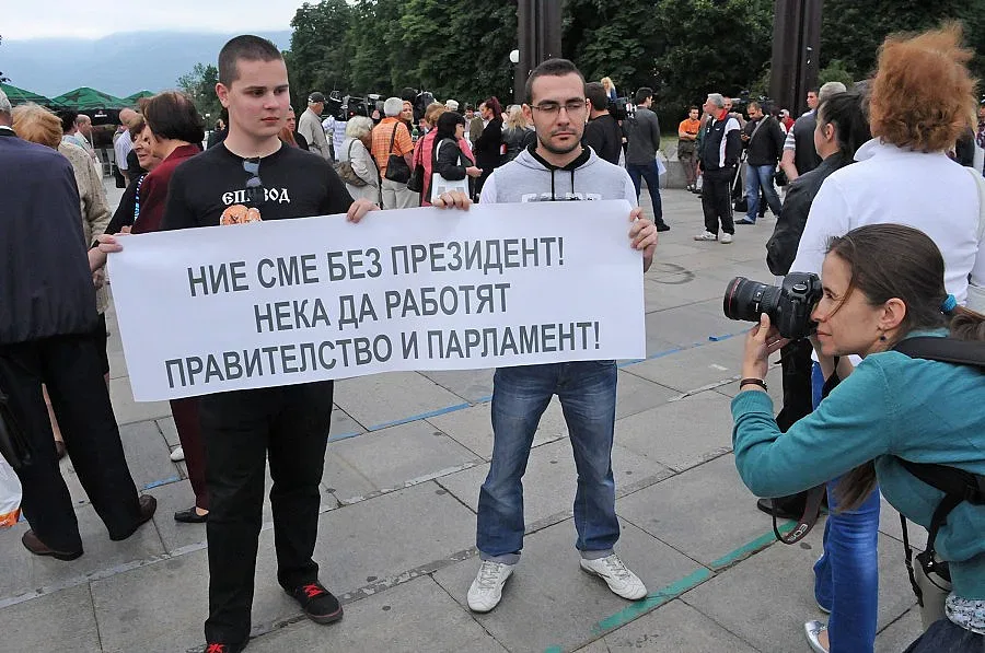 Пореден ден на протест в подкрепа на Орешарски