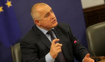 Борисов летял повече от Станишев