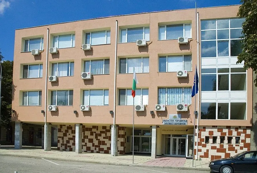 Нов областен вади служебните досиета