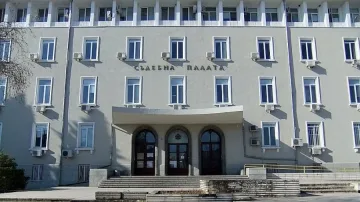 Оставиха в ареста само шефката на подкупната ТЕЛК