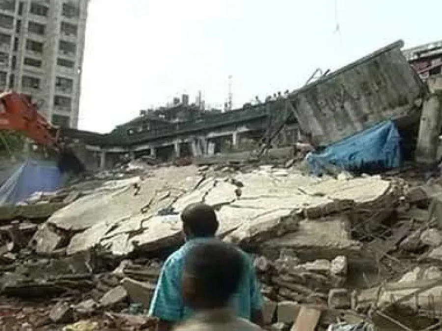 Шестима загинаха в рухнал хотел в Индия