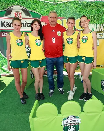 Стоичков награди шампиона на  Каменица Фен Купа в Пловдив