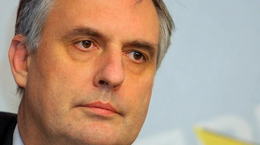 Калфин: Плевнелиев разделя нацията