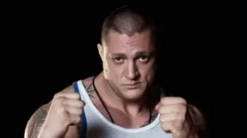 Чука мачка като тайландски воин