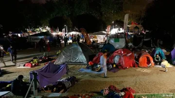 Губернаторът на Истанбул заплаши протестиращите с полиция