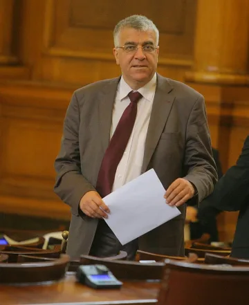 Румен Гечев: Тегленето на заем е абсолютно неизбежно