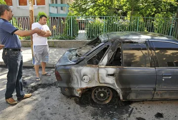 Умишлен палеж  унищожи 6 автомобила на рали състезател