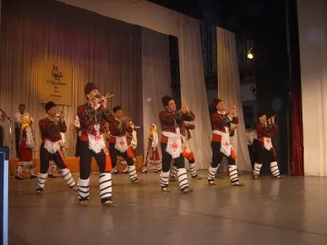 „Фолклорна магия" събра много почитатели  в Кърджали