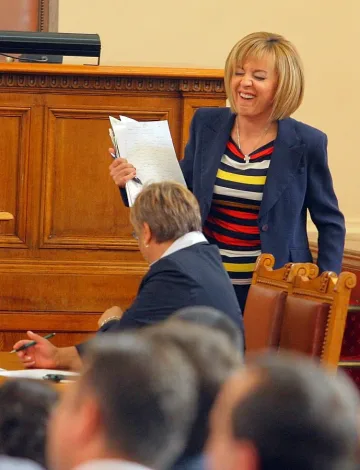 Мая Манолова съзря агресия в протестите