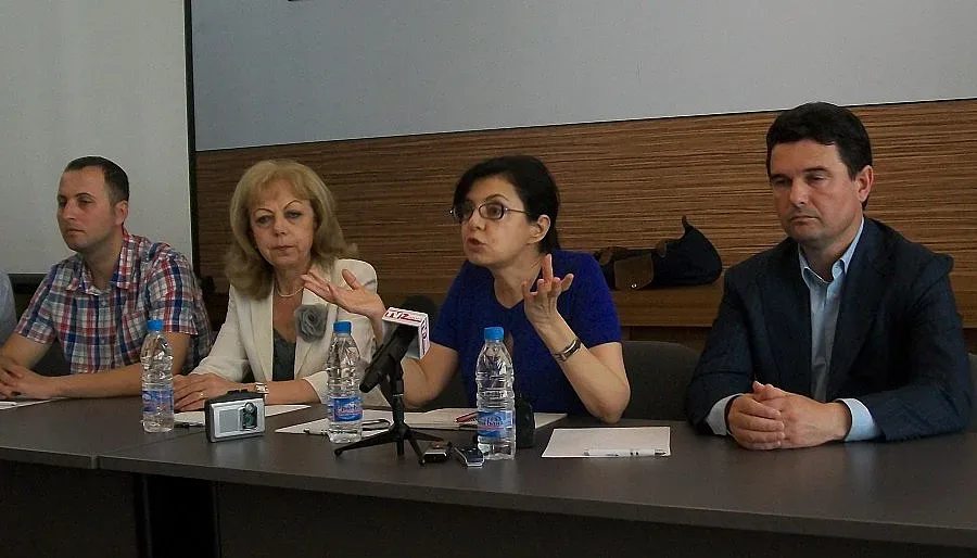 Кунева: Парламентът и правителството да работят като служебни